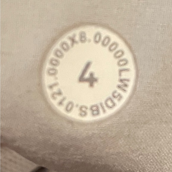 Sz 4 Lululemon Keep Moving 7/8 High Rise Pants - Picture 6 of 6